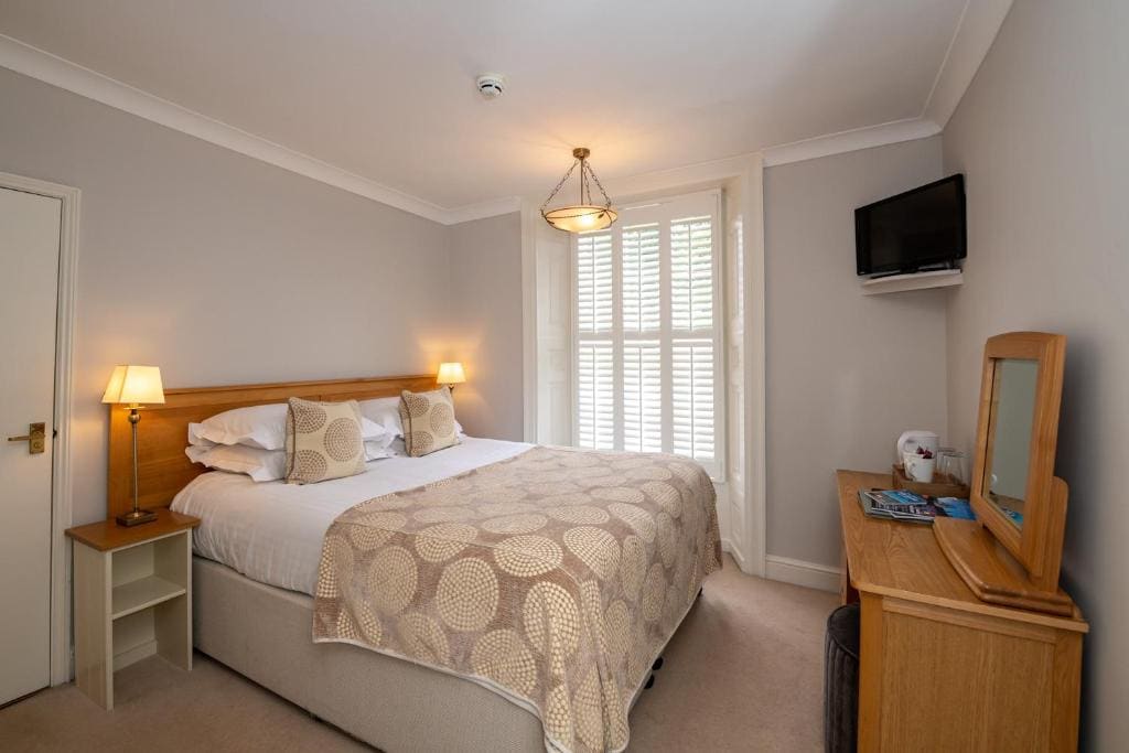 Small Double Room room - Image 3