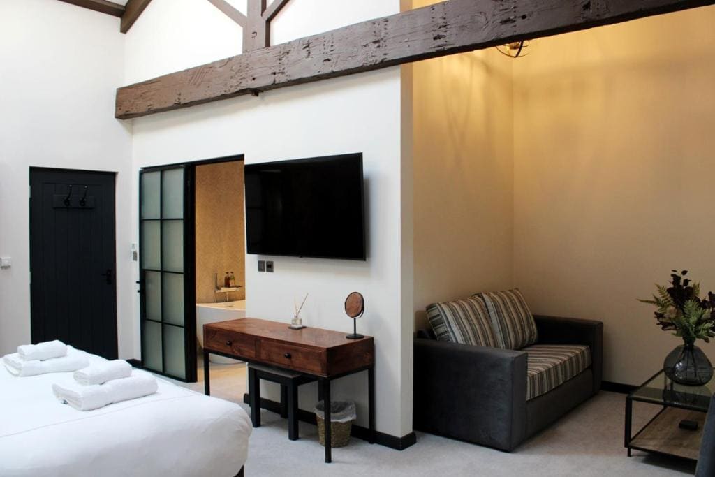 Superior Deluxe Double or Twin Room room - Image 1