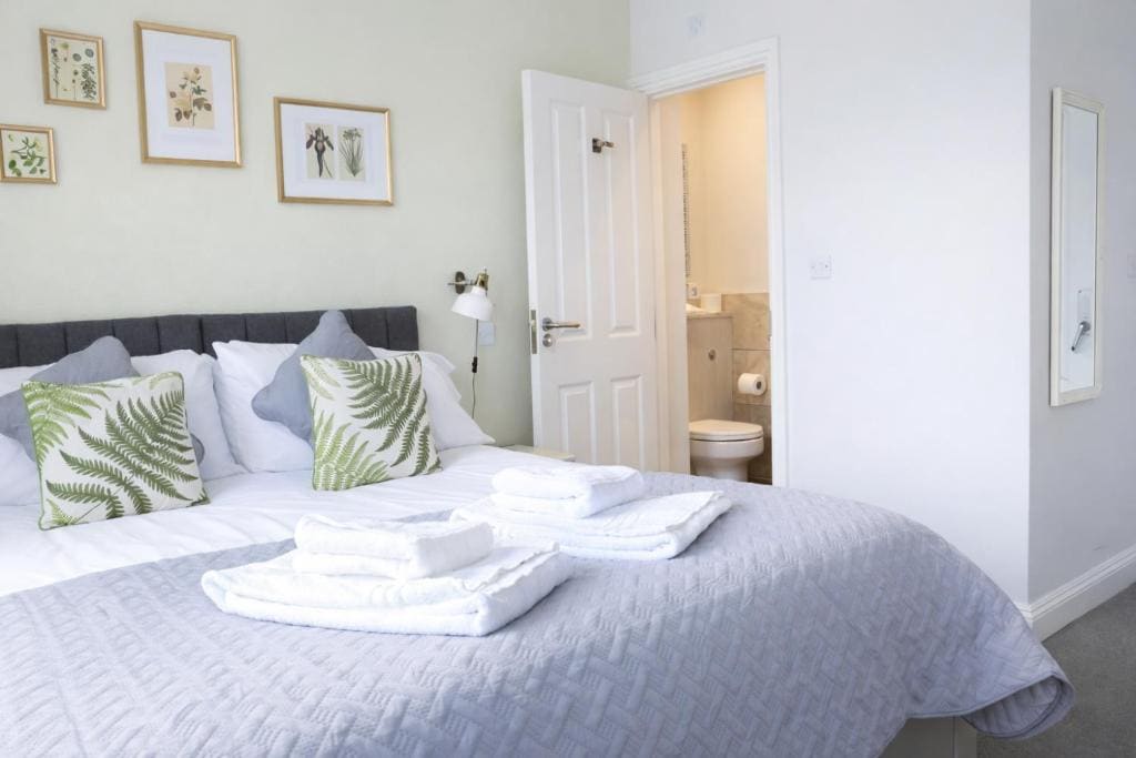 Standard Double Room room - Image 2