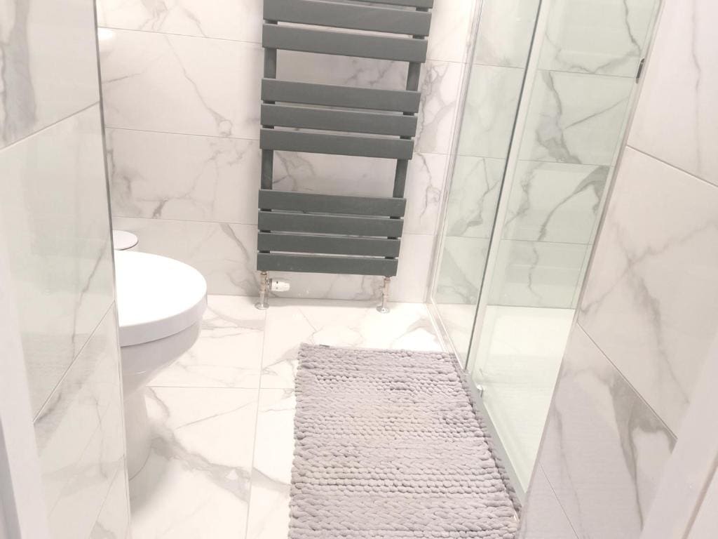 Double Room with Private Bathroom room - Image 2