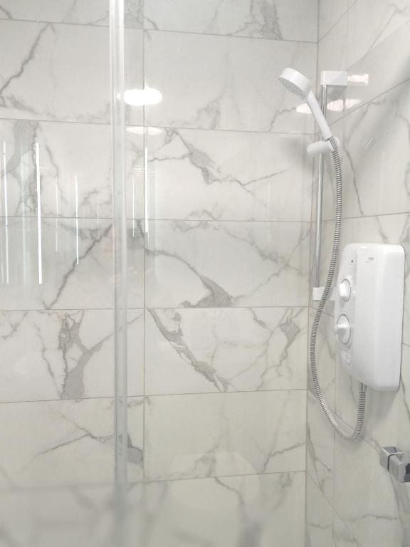 Double Room with Private Bathroom room - Image 1