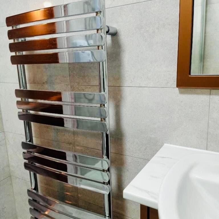 Twin Room with Shared Bathroom room - Image 1