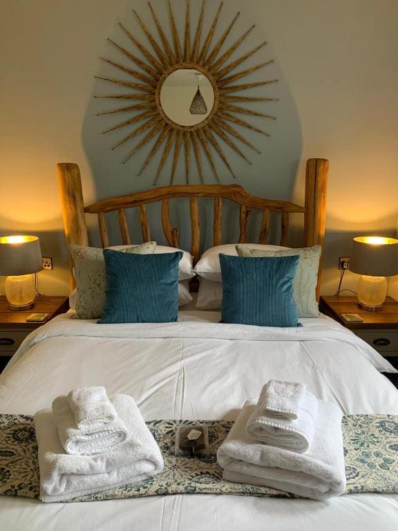 Deluxe Junior Suite room - Image 1