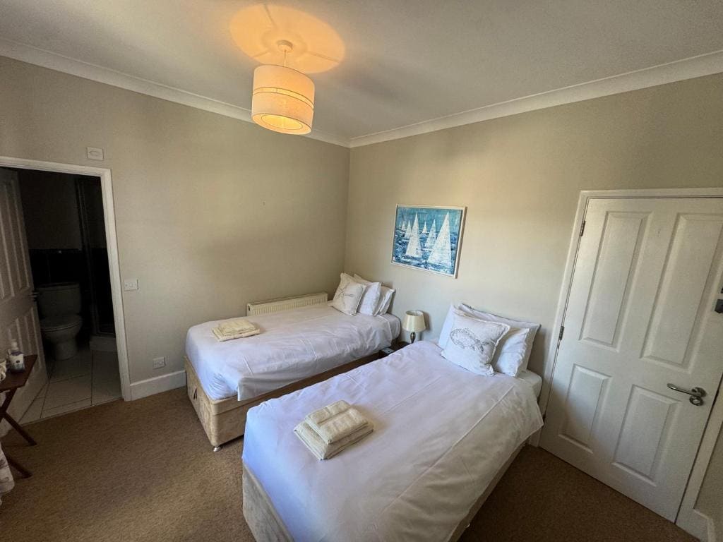 Double or Twin Room room - Image 3