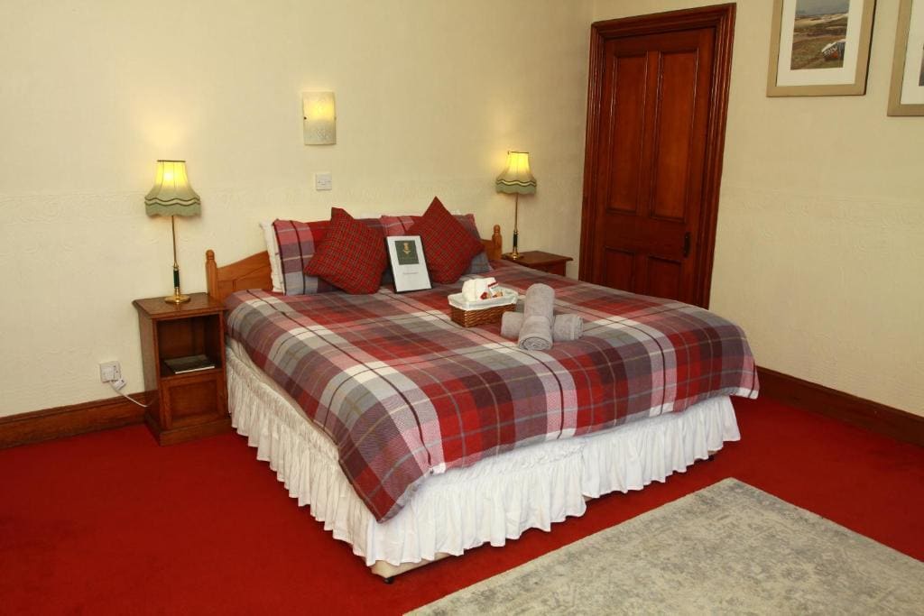 Superior Double or Twin Room room - Image 2