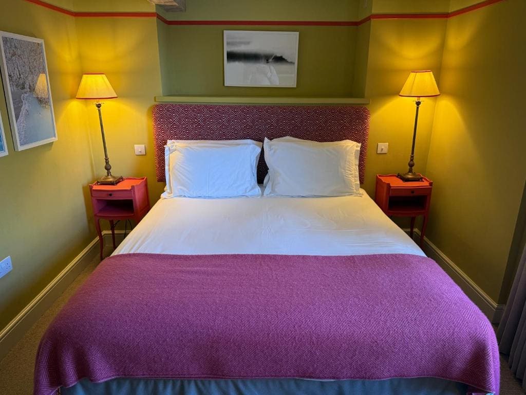 Deluxe King Room room - Image 2