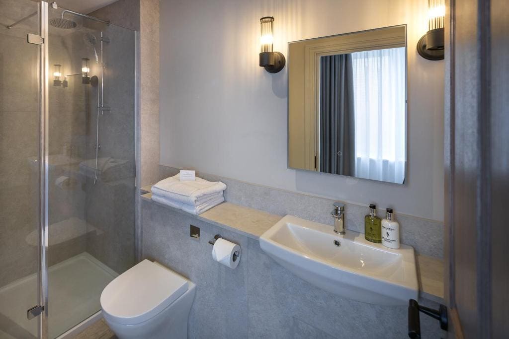 Double Room with Terrace room - Image 3
