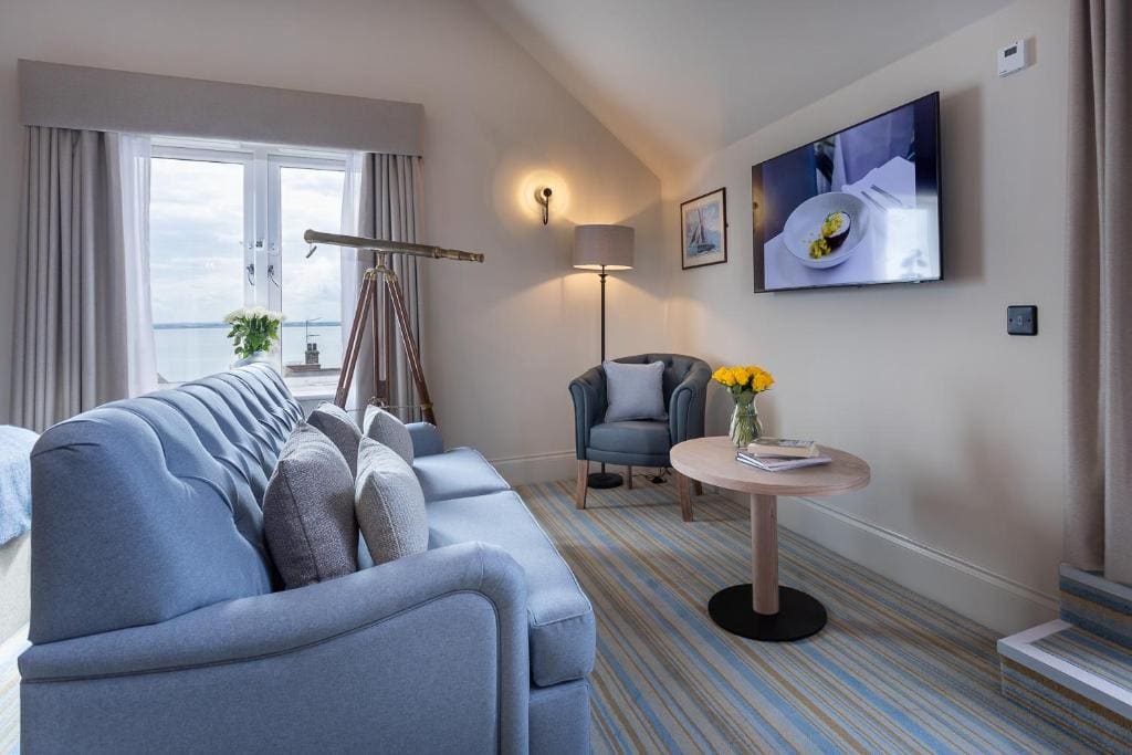 Double Room with Balcony room - Image 3
