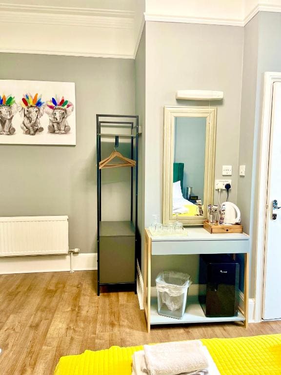 Family Room room - Image 1