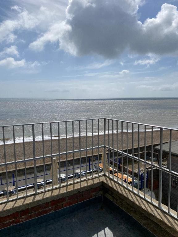 Superior Double or Twin Room with Inland View room - Image 2