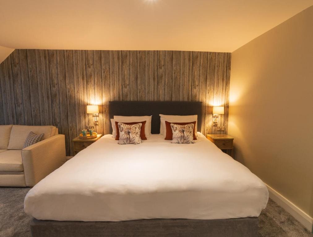 Superior Double or Twin Room with Sea View room - Image 3