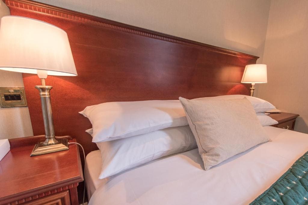 Classic Double Room room - Image 3