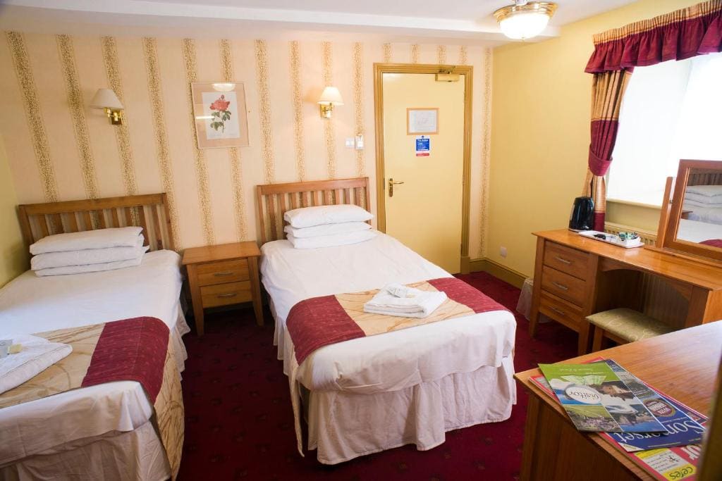 Twin Room room - Image 3