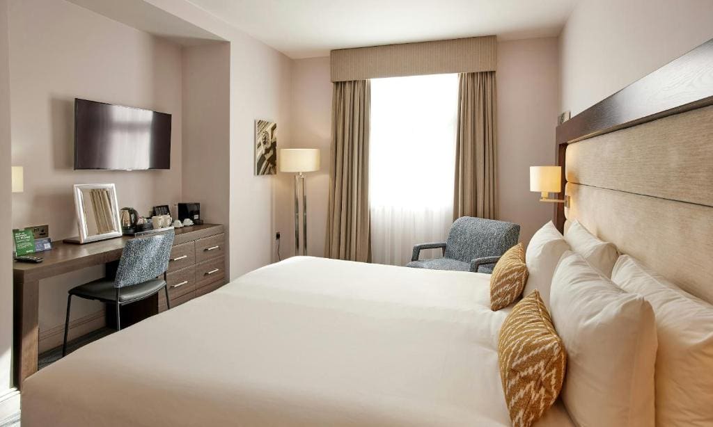 Deluxe King Room room - Image 1