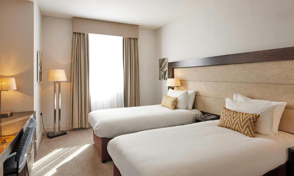 Standard Twin Room room - Image 2