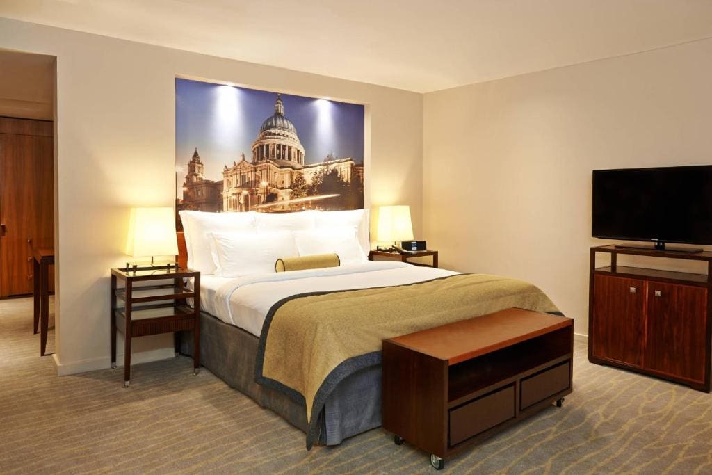 Executive, Guest room, 1 King room - Image 1