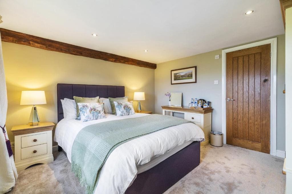 Standard King Room room - Image 3