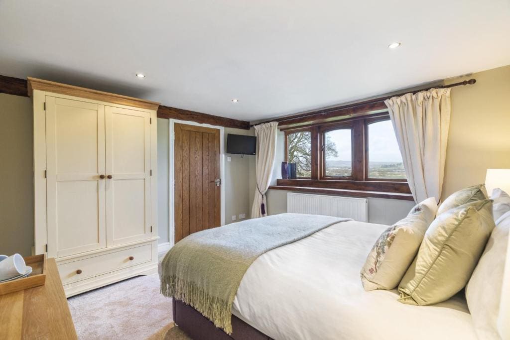 Standard King Room room - Image 2
