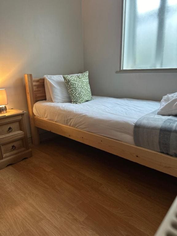 Superior Family Room room - Image 1
