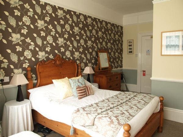 Family Room room - Image 1