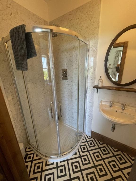 Double Room with Private Bathroom room - Image 2