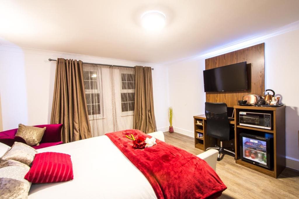 Superior Twin Room room - Image 2