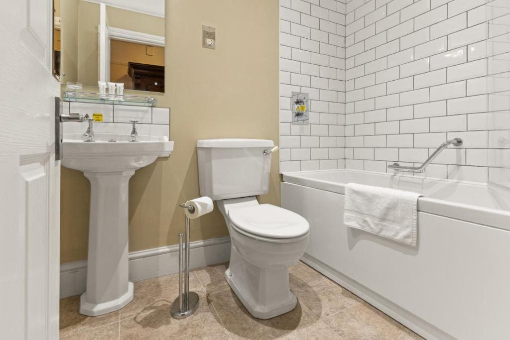 Twin Room room - Image 2