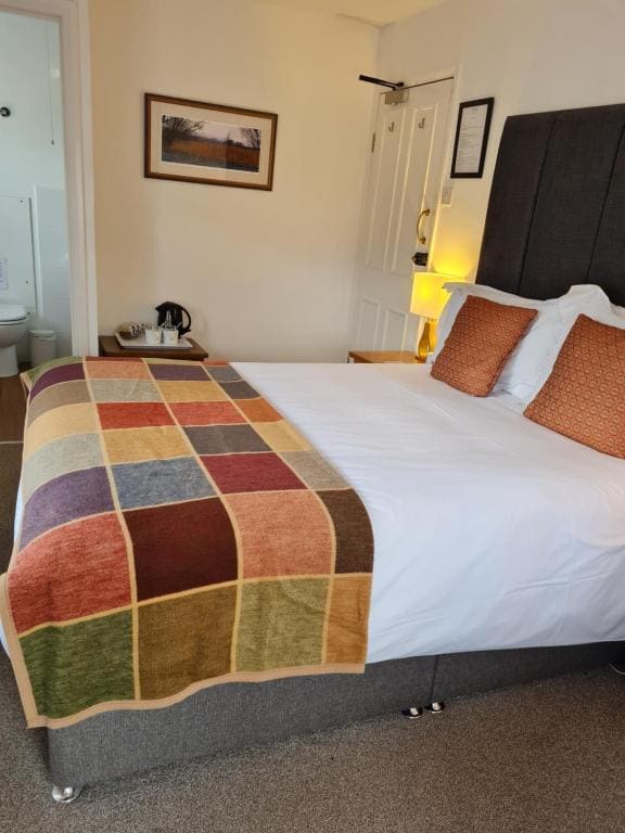 Small Double Room room - Image 3