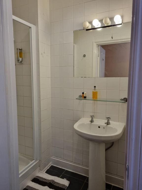 Deluxe Triple Room room - Image 2