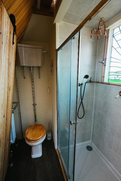Double Room with Private Bathroom room - Image 2