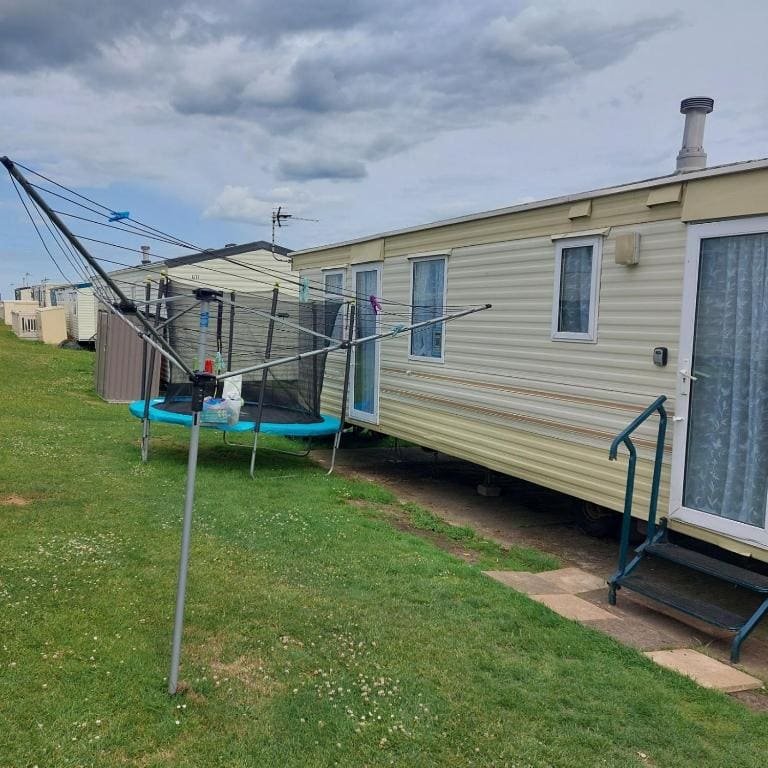 Caravan room - Image 1