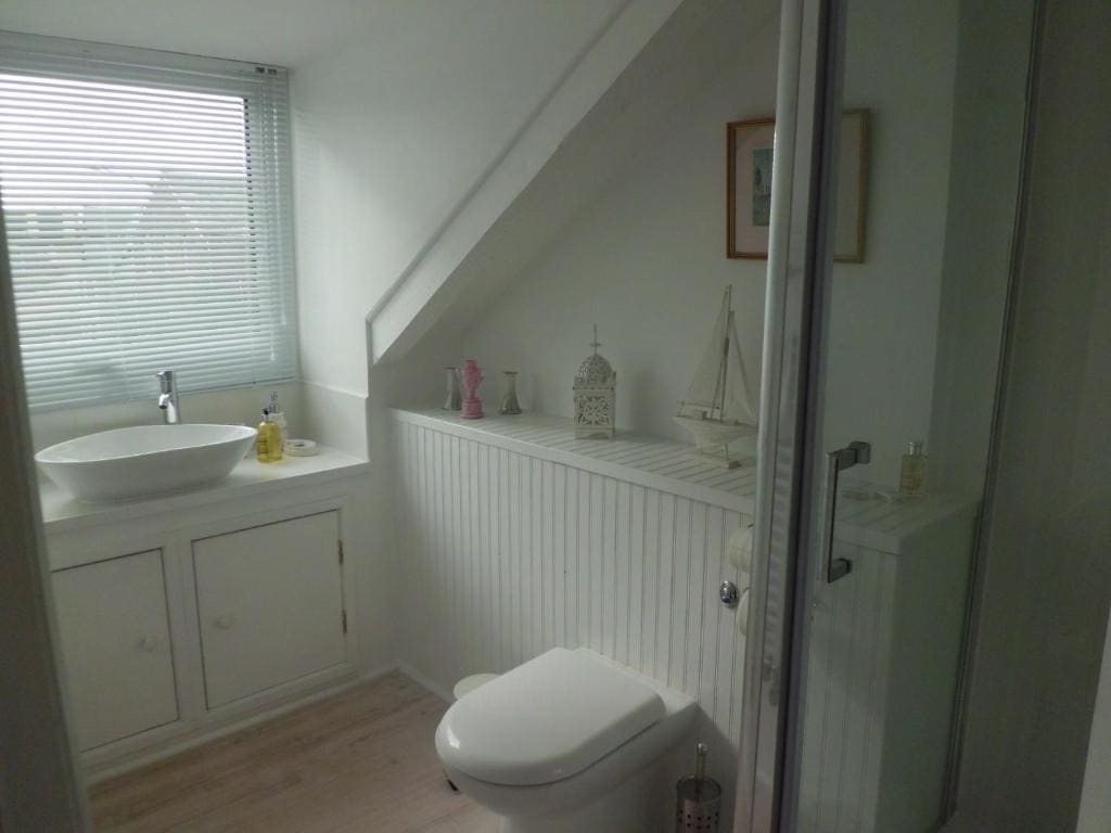 Double Room with Private Bathroom room - Image 2