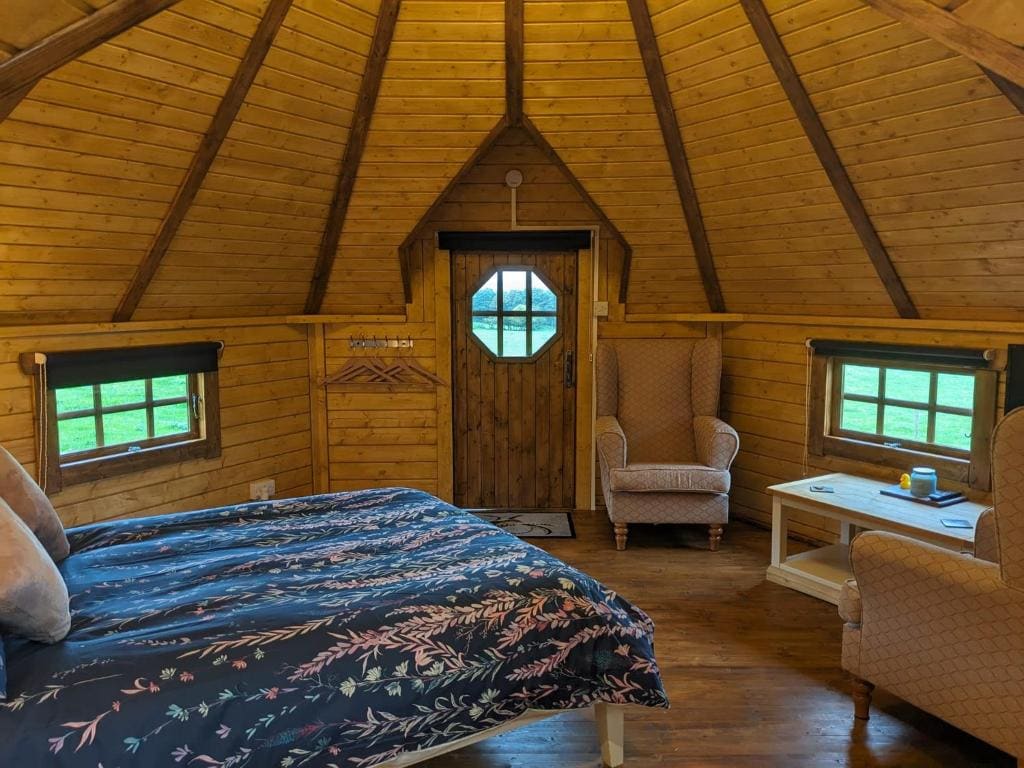 Deluxe Suite room - Image 3