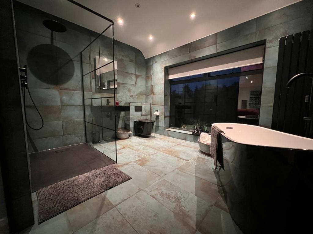 Suite with Garden View room - Image 1