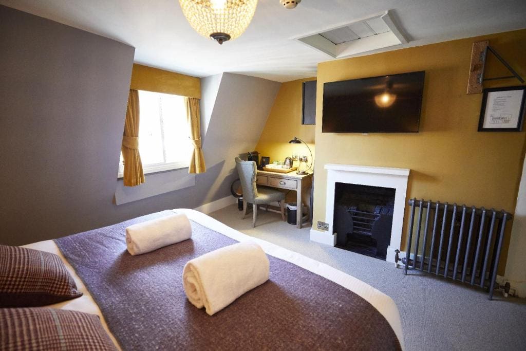Superior Double or Twin Room room - Image 1