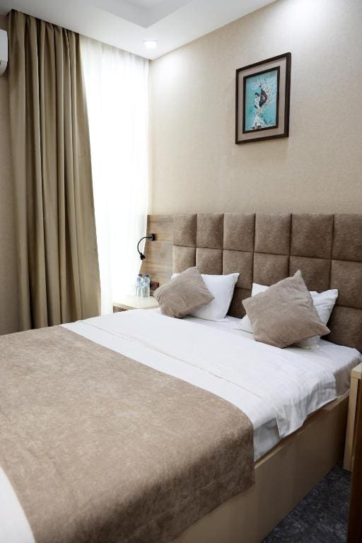 Standard Double Room room - Image 2