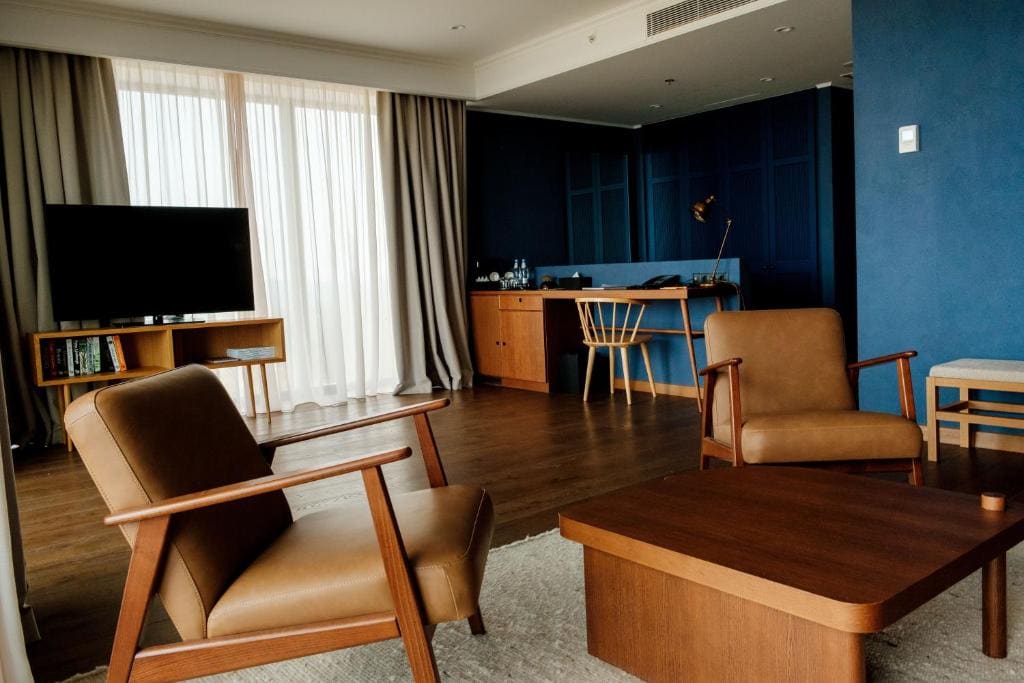One-Bedroom Suite room - Image 3