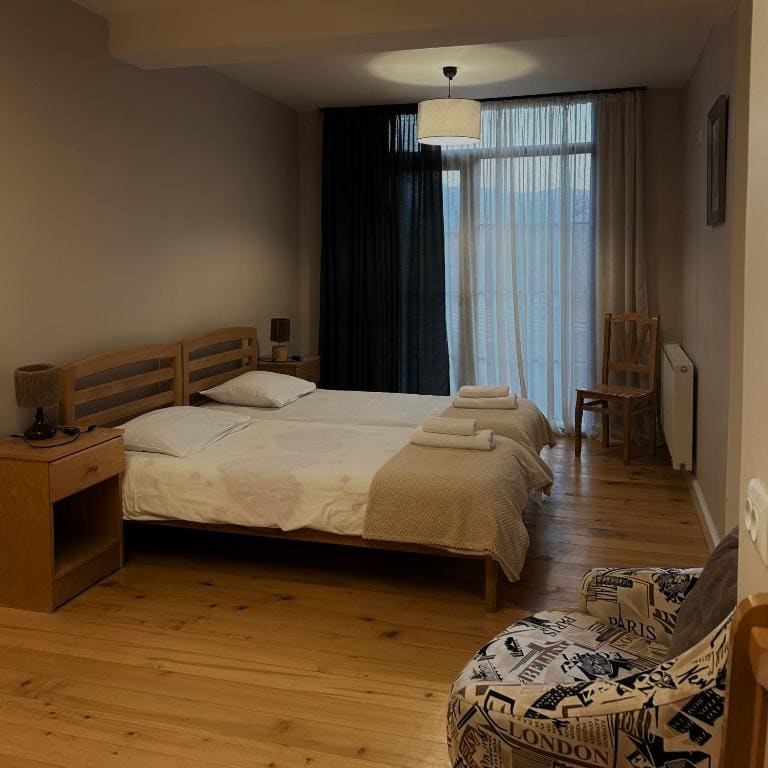 Twin Room with Bath room - Image 1