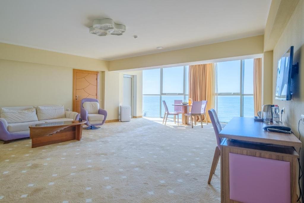 Premium Quadruple Room room - Image 1