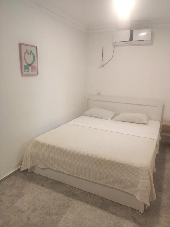 Budget Triple Room room - Image 3