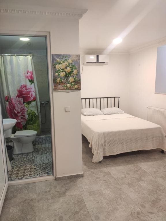 Budget Triple Room room - Image 2
