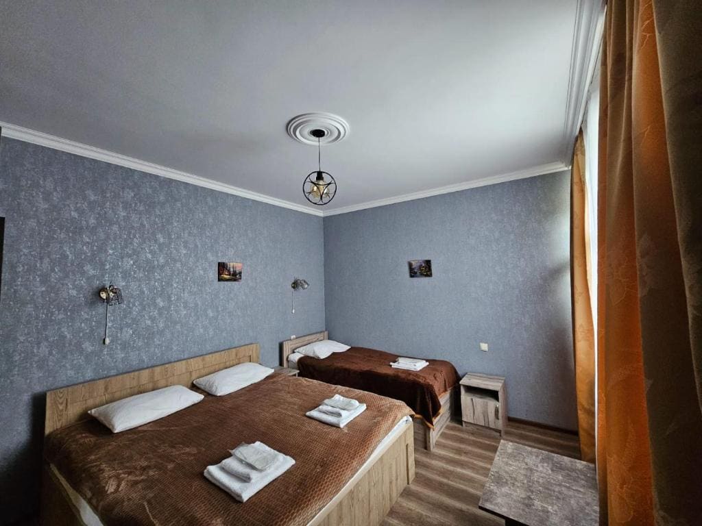 Classic Triple Room room - Image 1