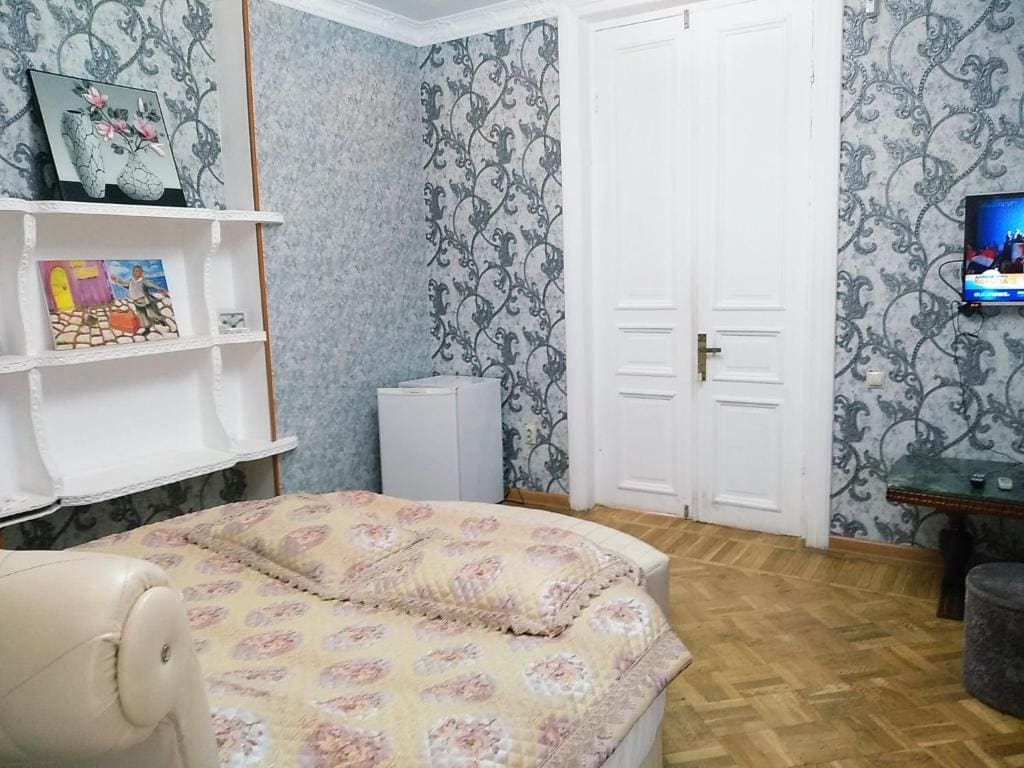 Double Room with Private Bathroom room - Image 1
