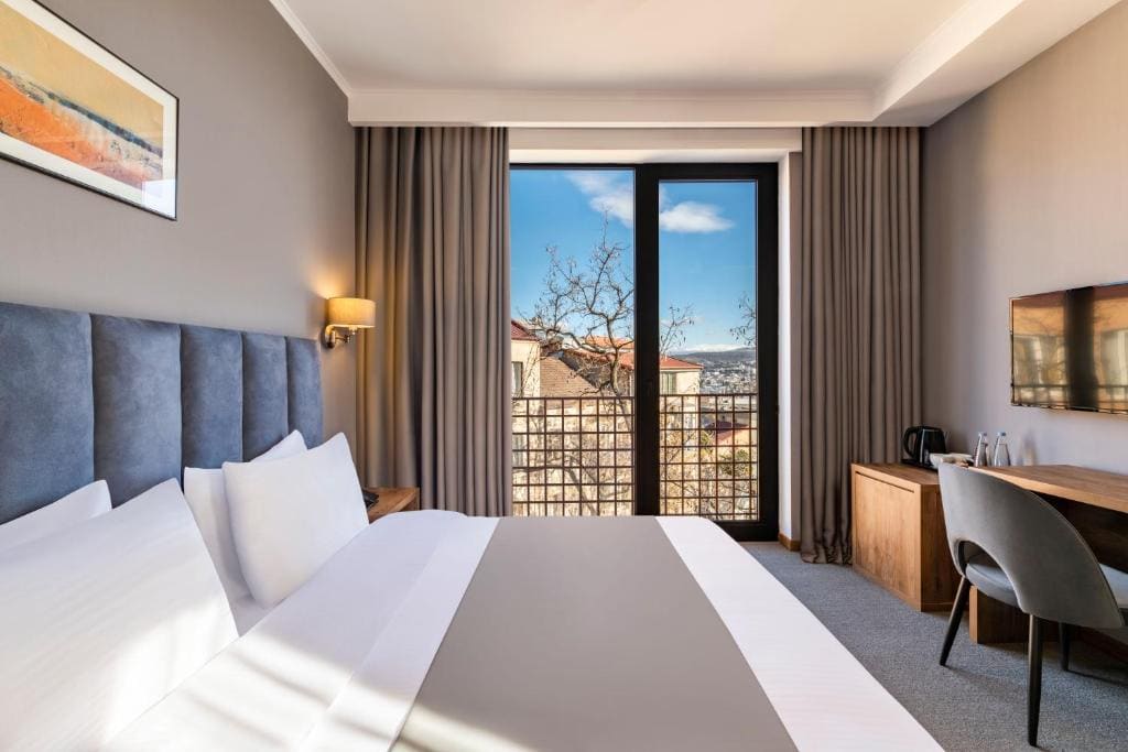 Superior Double Room room - Image 3