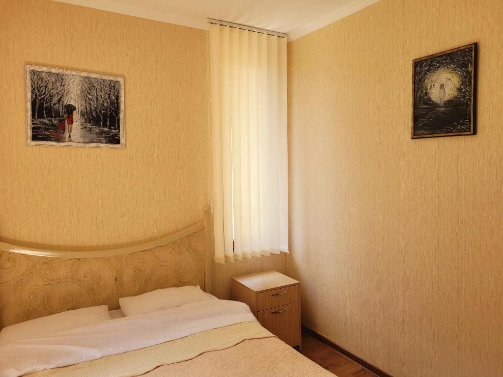 Classic Triple Room room - Image 1
