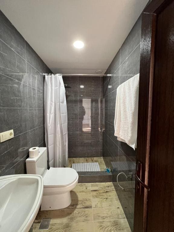 Suite with Mountain View room - Image 3