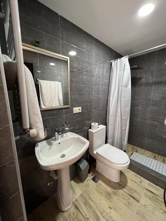 Suite with Mountain View room - Image 2