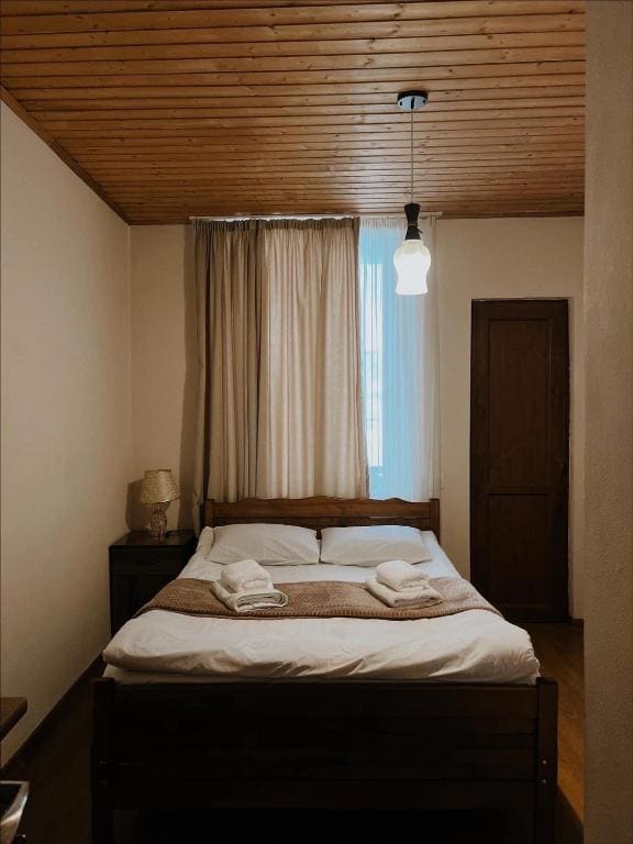 Standard Double Room room - Image 2