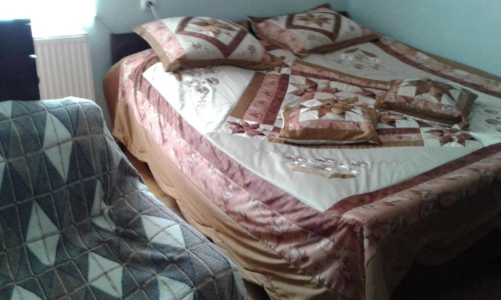 Budget Twin Room room - Image 2