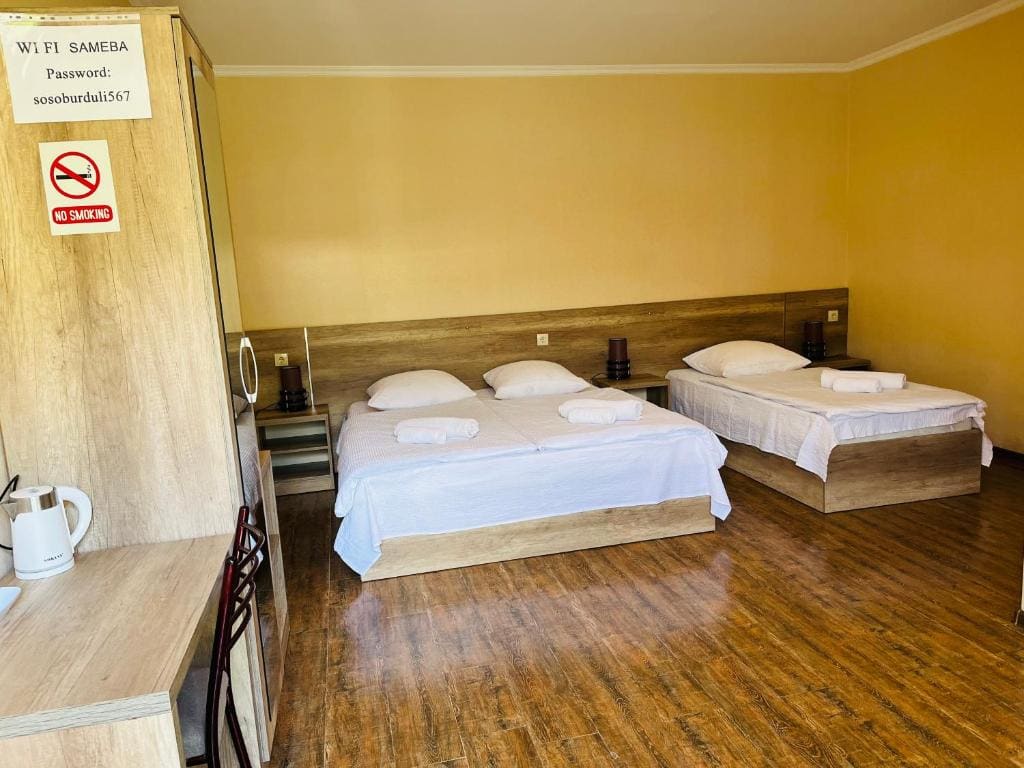 Family Room room - Image 1